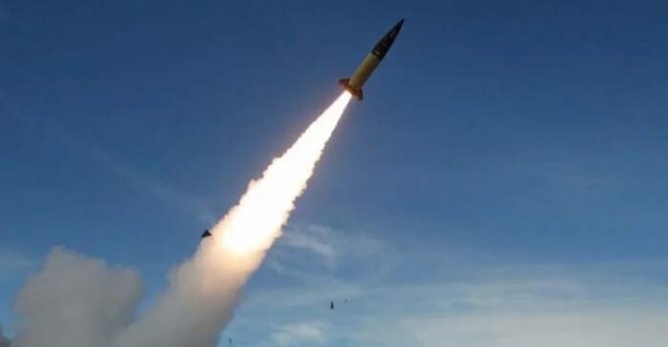 ইসরাইলে হামলায় যেসব ক্ষেপণাস্ত্র ব্যবহার করেছে ইরান class=